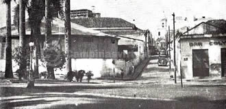 Cine Coliseu, entrada lateral situada na Rua César Bierrembach