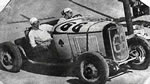 O Campineiro Benedicto Lopes no Circuito da Gavea na década de 1930 com seu Ford V-8 Special que pintou na lateral sua marca, um Ás de Copas, participou com este carro em corridas na Gávea no Rio de Janeiro