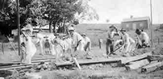 Trabalhadores da Ferrovia das Cabras em Joaquim Egídio